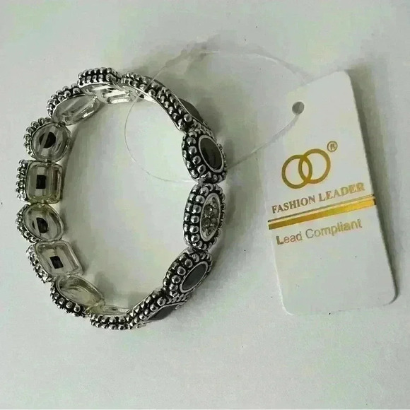 NWT Fashion Leader Black Retro Jewelled Accessory - Jewelry Gift Idea - Picture 8 of 10